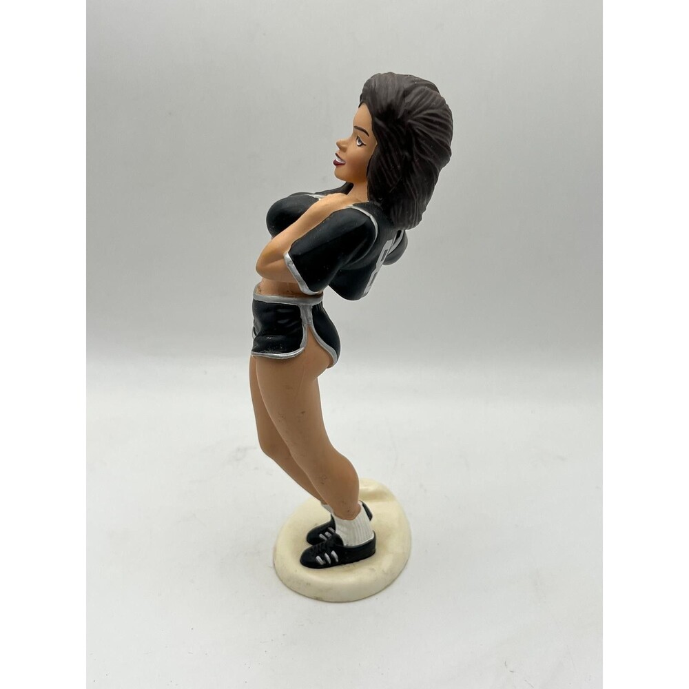 Bottoms Up R. Demars Ganz 7 in Brunette Cheerleader Vintage Beer Soda Can Holder - Picture 3 of 5